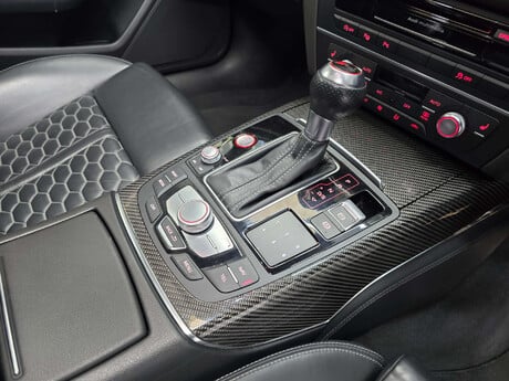 Audi RS6 4.0 TFSI V8 Performance Estate 5dr Petrol Tiptronic quattro Euro 6 (s/s) (6 10