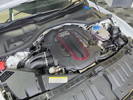 Audi RS6 4.0 TFSI V8 Performance Estate 5dr Petrol Tiptronic quattro Euro 6 (s/s) (6 50