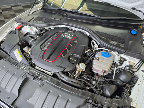 Audi RS6 4.0 TFSI V8 Performance Estate 5dr Petrol Tiptronic quattro Euro 6 (s/s) (6 52