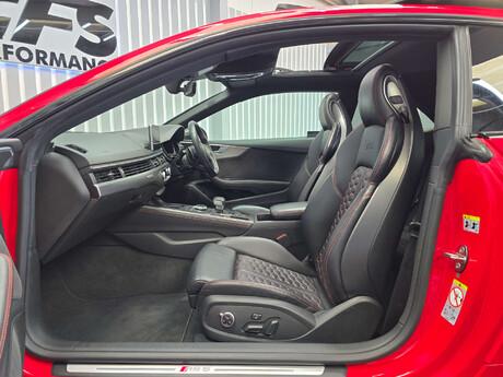 Audi RS5 2.9 TFSI V6 Coupe 2dr Petrol Tiptronic quattro Euro 6 (s/s) (450 ps) 39