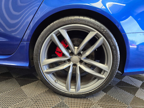 Audi RS6 4.0 TFSI V8 Estate 5dr Petrol Tiptronic quattro Euro 6 (s/s) (560 ps) 25