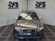 Audi RS4 4.2 Estate 5dr Petrol Manual quattro (326 g/km, 415 bhp) 42