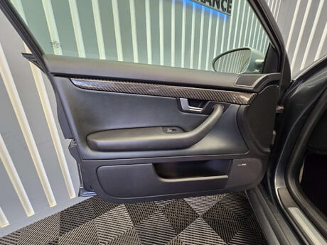 Audi RS4 4.2 Estate 5dr Petrol Manual quattro (326 g/km, 415 bhp) 22