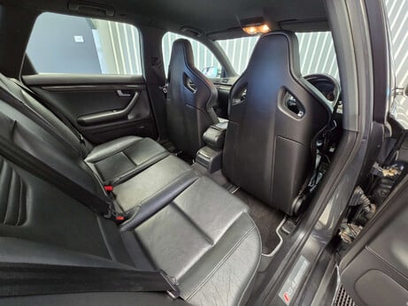 Audi RS4 4.2 Estate 5dr Petrol Manual quattro (326 g/km, 415 bhp) 13