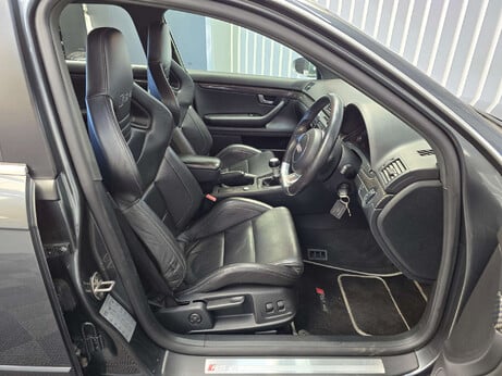 Audi RS4 4.2 Estate 5dr Petrol Manual quattro (326 g/km, 415 bhp) 14