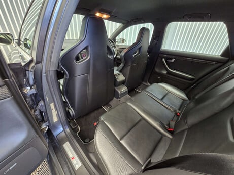 Audi RS4 4.2 Estate 5dr Petrol Manual quattro (326 g/km, 415 bhp) 17