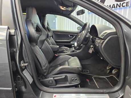 Audi RS4 4.2 Estate 5dr Petrol Manual quattro (326 g/km, 415 bhp) 47