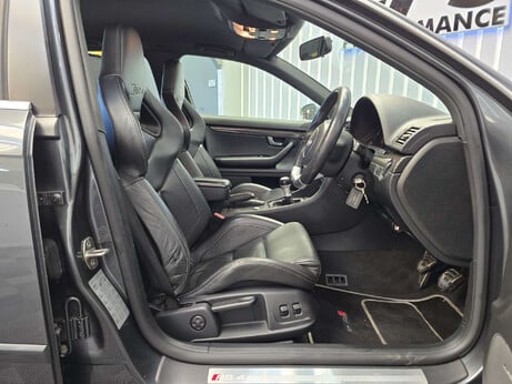 Audi RS4 4.2 Estate 5dr Petrol Manual quattro (326 g/km, 415 bhp) 43