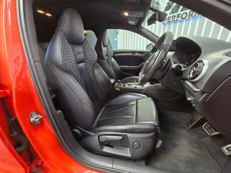 Audi RS3 2.5 TFSI Sportback 5dr Petrol S Tronic quattro Euro 6 (s/s) (Nav) (367 ps) 3