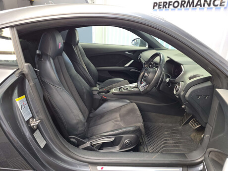 Audi TT 2.0 TFSI S line Coupe 3dr Petrol S Tronic quattro Euro 6 (s/s) (230 ps) 22
