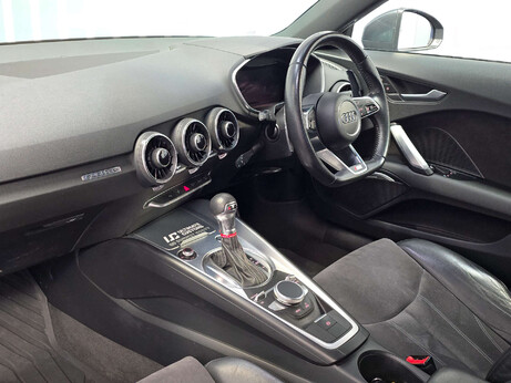 Audi TT 2.0 TFSI S line Coupe 3dr Petrol S Tronic quattro Euro 6 (s/s) (230 ps) 4