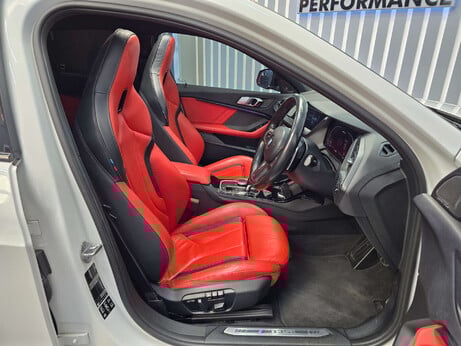 BMW 1 Series 2.0 M135i Hatchback 5dr Petrol Auto xDrive Euro 6 (s/s) (306 ps) 18