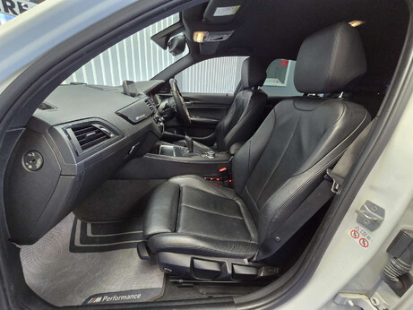 BMW 1 Series 3.0 M140I Shadow Edition Auto 5dr 5