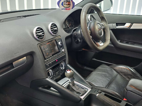 Audi RS3 2.5 TFSI Sportback 5dr Petrol S Tronic quattro Euro 5 (340 ps) 8