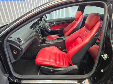 Mercedes-Benz C Class 6.3 C63 V8 AMG Edition 125 Coupe 2dr Petrol SpdS MCT Euro 5 (457 ps) 17