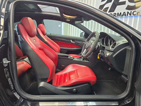 Mercedes-Benz C Class 6.3 C63 V8 AMG Edition 125 Coupe 2dr Petrol SpdS MCT Euro 5 (457 ps) 32