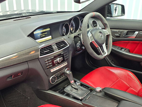 Mercedes-Benz C Class 6.3 C63 V8 AMG Edition 125 Coupe 2dr Petrol SpdS MCT Euro 5 (457 ps) 37