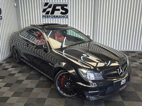 Mercedes-Benz C Class 6.3 C63 V8 AMG Edition 125 Coupe 2dr Petrol SpdS MCT Euro 5 (457 ps) 37