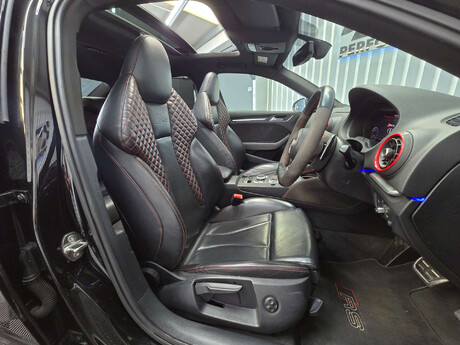 Audi RS3 2.5 TFSI Saloon 4dr Petrol S Tronic quattro Euro 6 (s/s) (400 ps) 7