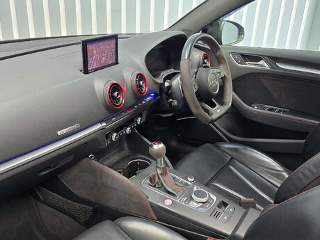 Audi RS3 2.5 TFSI Saloon 4dr Petrol S Tronic quattro Euro 6 (s/s) (400 ps) 22