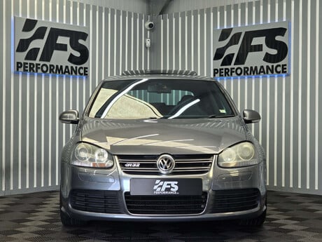 Volkswagen Golf 3.2 V6 R32 Hatchback 3dr Petrol DSG 4Motion (233 g/km, 247 bhp) 2