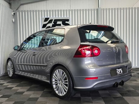 Volkswagen Golf 3.2 V6 R32 Hatchback 3dr Petrol DSG 4Motion (233 g/km, 247 bhp) 4
