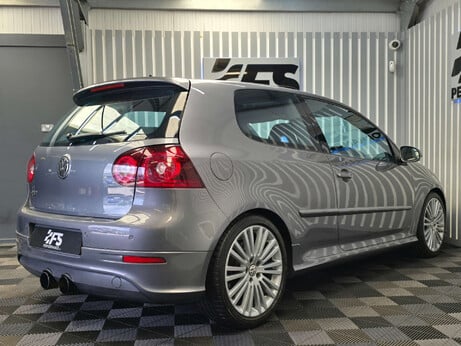 Volkswagen Golf 3.2 V6 R32 Hatchback 3dr Petrol DSG 4Motion (233 g/km, 247 bhp) 1
