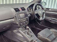 Volkswagen Golf 3.2 V6 R32 Hatchback 3dr Petrol DSG 4Motion (233 g/km, 247 bhp) 7