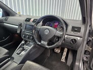 Volkswagen Golf 3.2 V6 R32 Hatchback 3dr Petrol DSG 4Motion (233 g/km, 247 bhp) 17