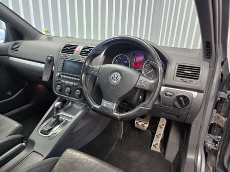 Volkswagen Golf 3.2 V6 R32 Hatchback 3dr Petrol DSG 4Motion (233 g/km, 247 bhp) 13