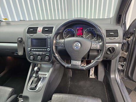 Volkswagen Golf 3.2 V6 R32 Hatchback 3dr Petrol DSG 4Motion (233 g/km, 247 bhp) 26