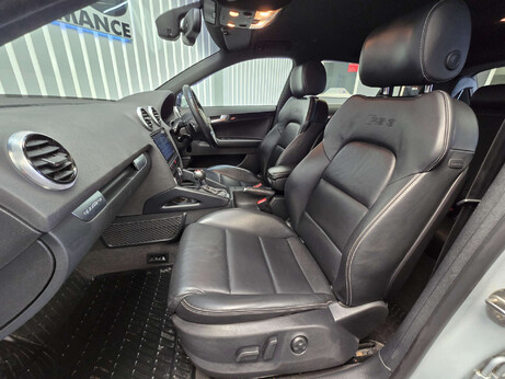 Audi RS3 2.5 TFSI Sportback 5dr Petrol S Tronic quattro Euro 5 (340 ps) 5