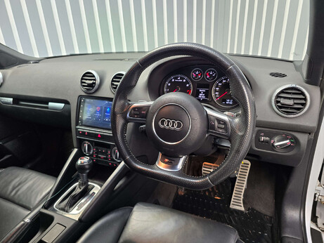 Audi RS3 2.5 TFSI Sportback 5dr Petrol S Tronic quattro Euro 5 (340 ps) 18