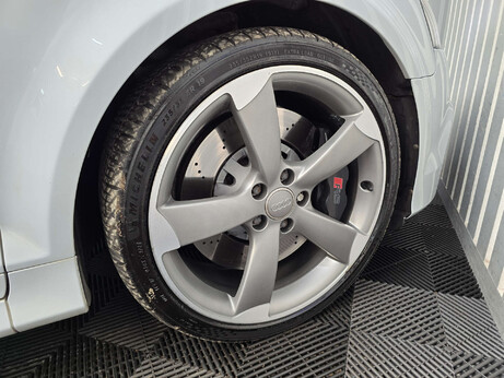 Audi RS3 2.5 TFSI Sportback 5dr Petrol S Tronic quattro Euro 5 (340 ps) 23
