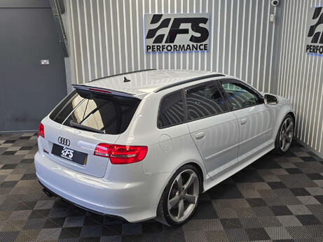 Audi RS3 2.5 TFSI Sportback 5dr Petrol S Tronic quattro Euro 5 (340 ps) 40