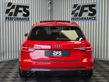 Audi S4 3.0 TFSI V6 Estate 5dr Petrol Tiptronic quattro Euro 6 (s/s) (354 ps) 1
