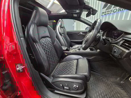 Audi S4 3.0 TFSI V6 Estate 5dr Petrol Tiptronic quattro Euro 6 (s/s) (354 ps) 3