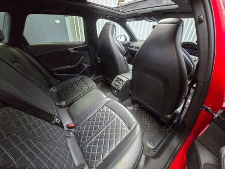Audi S4 3.0 TFSI V6 Estate 5dr Petrol Tiptronic quattro Euro 6 (s/s) (354 ps) 21