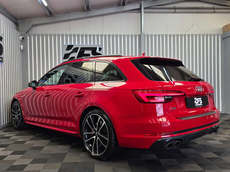 Audi S4 3.0 TFSI V6 Estate 5dr Petrol Tiptronic quattro Euro 6 (s/s) (354 ps) 4