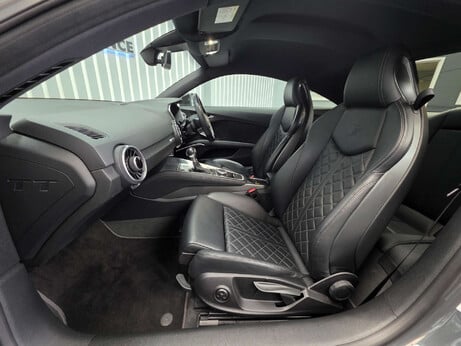 Audi TT 2.0 TFSI Black Edition Coupe 3dr Petrol S Tronic quattro Euro 6 (s/s) (310 5