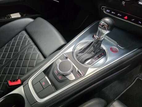 Audi TT 2.0 TFSI Black Edition Coupe 3dr Petrol S Tronic quattro Euro 6 (s/s) (310 12