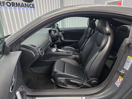 Audi TT 2.0 TFSI Black Edition Coupe 3dr Petrol S Tronic quattro Euro 6 (s/s) (310 17