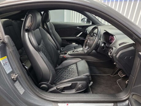 Audi TT 2.0 TFSI Black Edition Coupe 3dr Petrol S Tronic quattro Euro 6 (s/s) (310 19