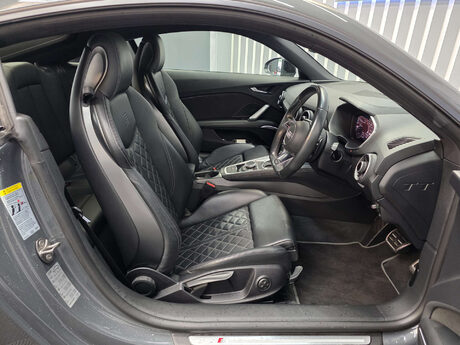 Audi TT 2.0 TFSI Black Edition Coupe 3dr Petrol S Tronic quattro Euro 6 (s/s) (310 19