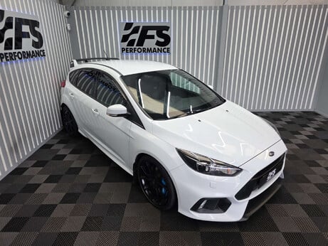Ford Focus 2.3T EcoBoost RS Hatchback 5dr Petrol Manual AWD Euro 6 (s/s) (350 ps) 10