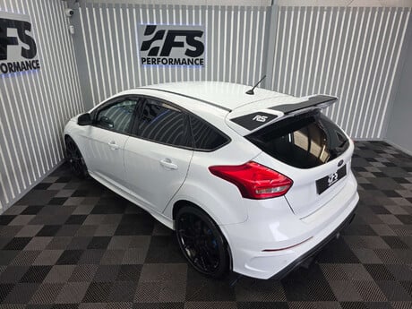 Ford Focus 2.3T EcoBoost RS Hatchback 5dr Petrol Manual AWD Euro 6 (s/s) (350 ps) 17