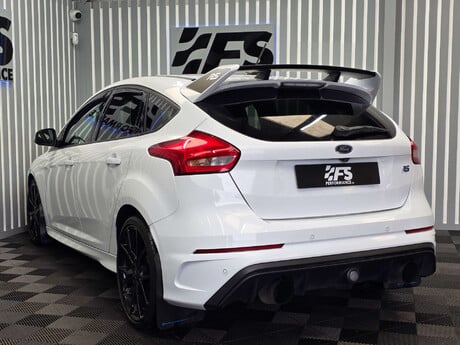 Ford Focus 2.3T EcoBoost RS Hatchback 5dr Petrol Manual AWD Euro 6 (s/s) (350 ps) 28