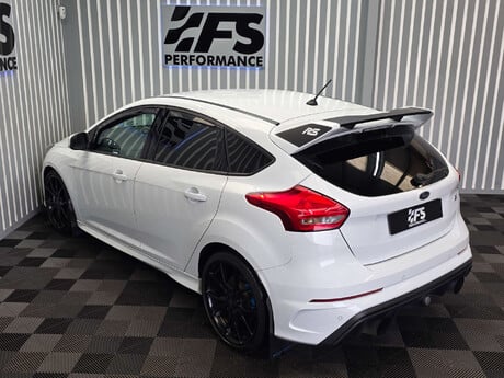 Ford Focus 2.3T EcoBoost RS Hatchback 5dr Petrol Manual AWD Euro 6 (s/s) (350 ps) 37