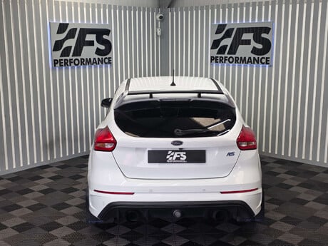 Ford Focus 2.3T EcoBoost RS Hatchback 5dr Petrol Manual AWD Euro 6 (s/s) (350 ps) 38