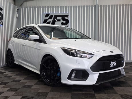 Ford Focus 2.3T EcoBoost RS Hatchback 5dr Petrol Manual AWD Euro 6 (s/s) (350 ps) 38